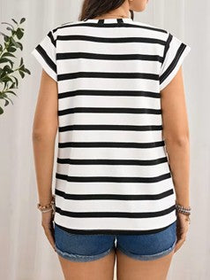 Short-Sleeve T-Shirt - Striped Round Neck Maternity Top